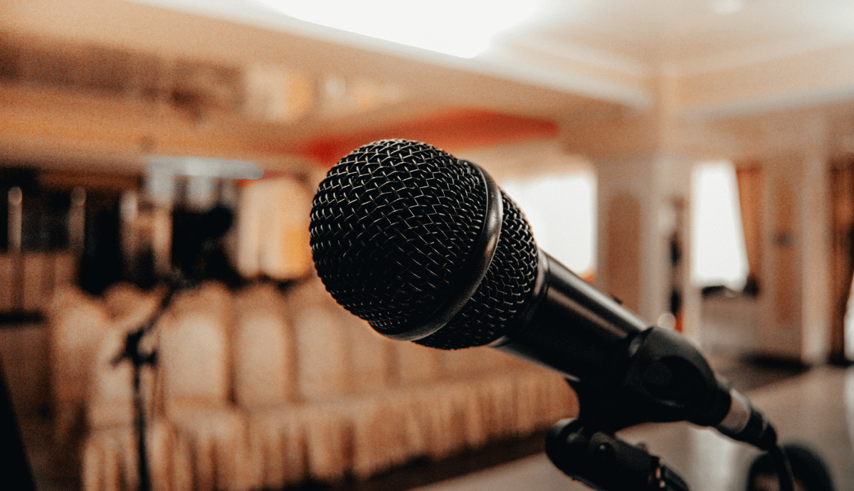 Storytelling-Tips-Delivering-Your-BrandStory-in-Person